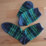 Grünb-blau-bunte Socken